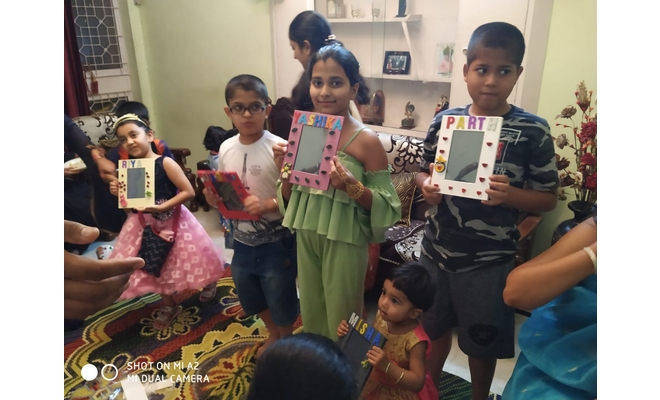Personalized Photo Frame Making Workshop for kids