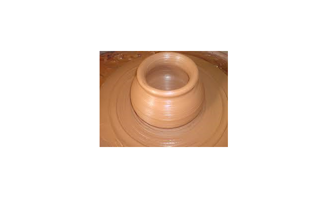 One day fun hand and wheel pottery session